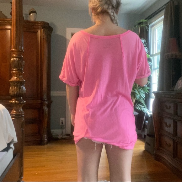 WE THE FREE Pink Short Sleeve Tee Size XS NWOT - Picture 3 of 10